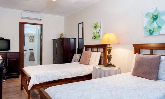 Durban North Bed & Breakfast | Oriole room next to brother, Durban North