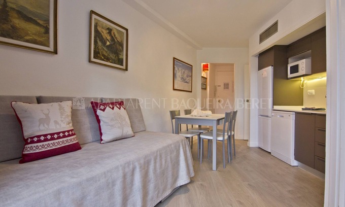 Baqueira Apartment | Orri de Tredós - Edificio Aneto