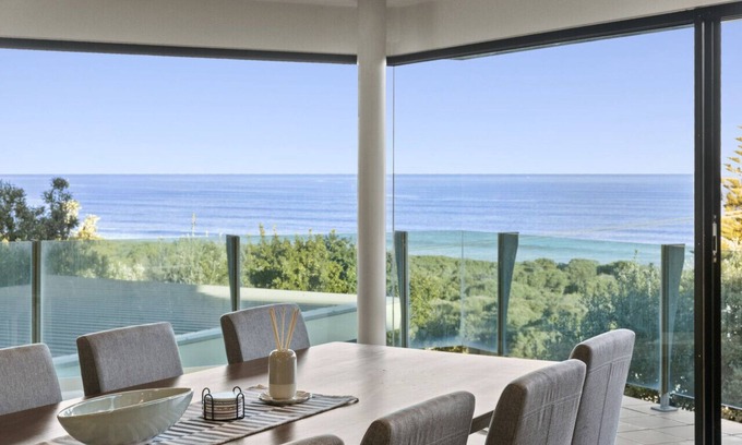 Ocean Grove House | Orton Oceanview Retreat