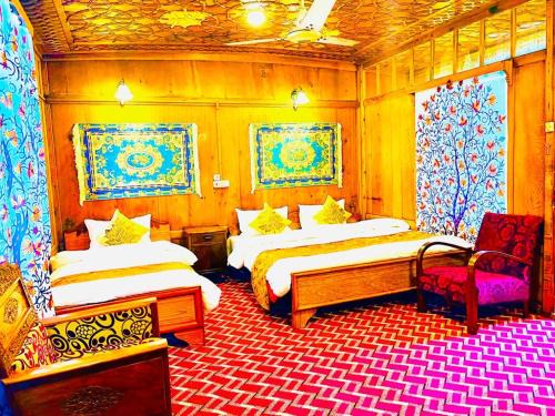 Dal Lake Apartment | Orton Place