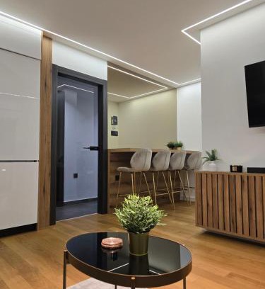 Osijek Apartment | Osijek Luxury Center - self check in, free private parking