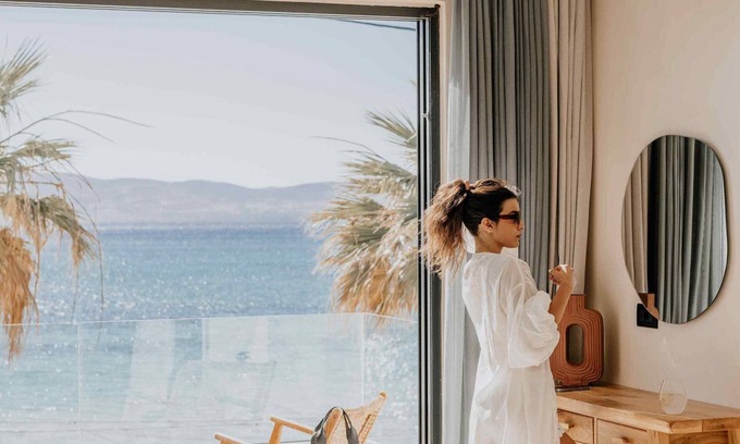 Agia Anna House | Ostrako Beachside Suites