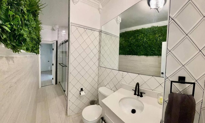 Clifton Heights House | OTR Jungle-Themed Escape