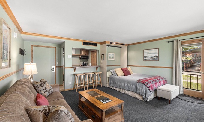 Gaylord Condo | Otsego Ski and Golf Resort Condo