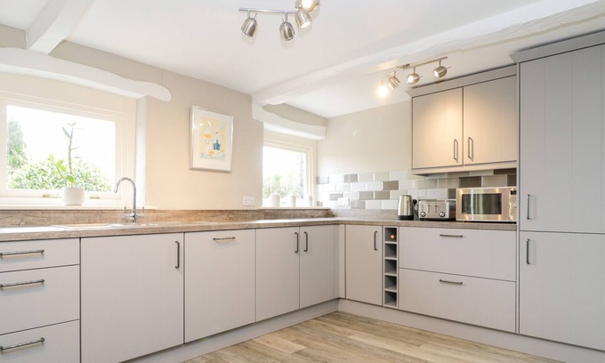 Warwick-on-Eden Cottage | OTTERS HOLT, pet friendly, luxury holiday cottage in Carlisle