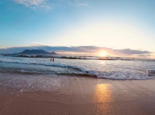 Bloubergstrand House | Our Cape Town Home - Beach Villa with Stunning Sea & Mountain Views!