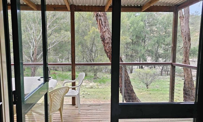 Sofala Cabin | Our River Cabin surrounded by peaceful bushland is the perfect little getaway