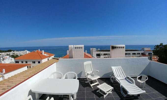 Areias de Sao Joao Apartment | oura panoramic sea view roof top, Pisc, Plage 200m, strip