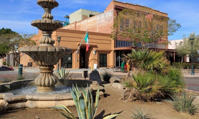 Yuma House | Outdoor Escape! Four Modern Units Near Attraction, Pool, Parking and Hot Tub