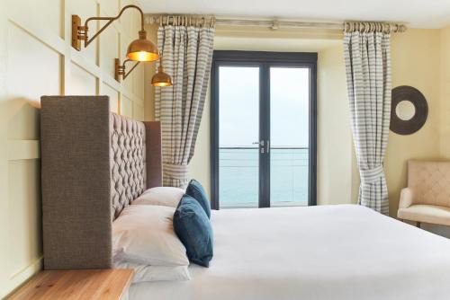 Port Isaac Hotel | Outlaw's Guest House