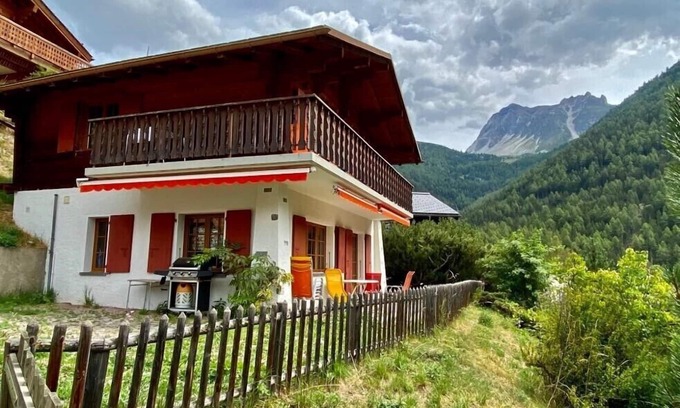 Saint-Luc Ski Chalet | Outside : Chalet for 6 persons near the funicular of St-Luc, terrace with garden furniture and barbe