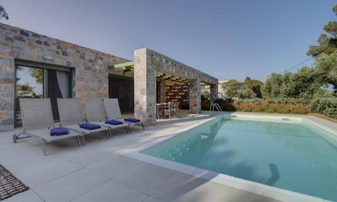 Plomari House | Ouzo Stone House 2 with private pool