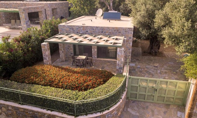 Plomari House | Ouzo Stone Studio