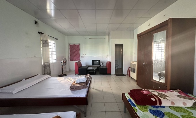 Tho Quang Beach Hotel | OYO 1220 Nha Nghi Kim Van