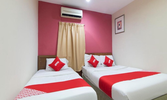 Petaling Jaya Hotel | OYO 44100 Hotel Casavilla Petaling Jaya