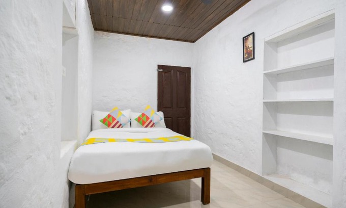 Serilingampally House | OYO 45707 Comfort Stay Kantivanam Colony