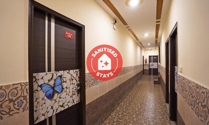 Rohini Hotel | OYO 46922 Qlark White Palace