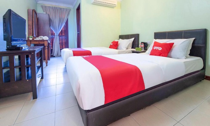 Kampung Morten Hotel | OYO 90340 Morten Villa