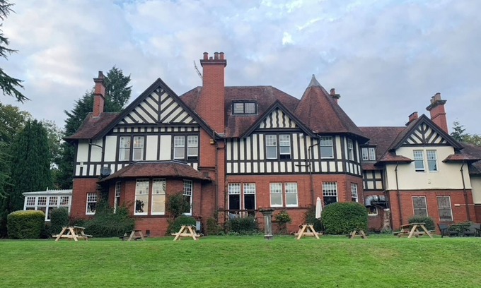 Alloa Hotel | OYO Dunmar House Hotel