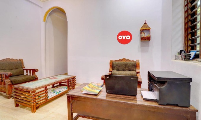 Mathura Hotel | OYO Flagship Vrinda Dhaam
