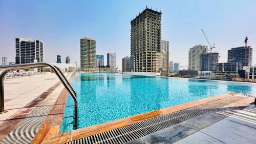 Dubai House | OYO HOME 1364 Fully Furnished Studio Apartments Jvc