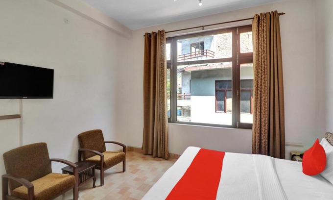 Bajaura Hotel | OYO Rudhra River Huts