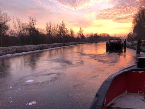 Ailly-sur-Somme Bed & Breakfast | Péniche Libellule Ailly sur Somme