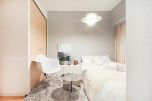Kabukicho Apartment | P OIN T - Shinjuku Kabukicho Designer's Apartment I