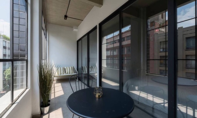 Zona Rosa Apartment | P502 Rooftop views 33drm 2bath AC