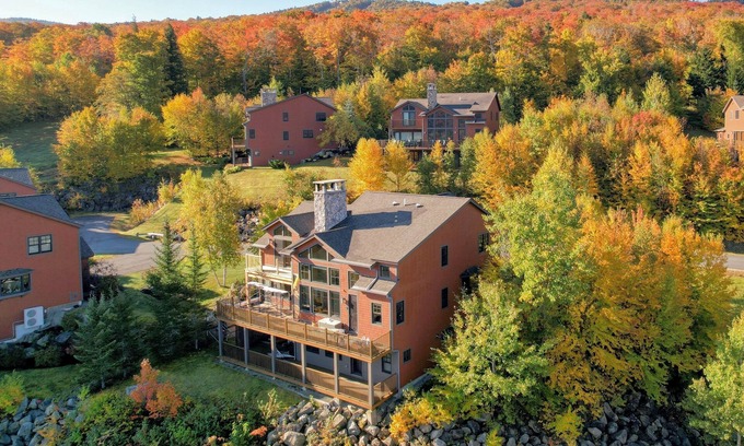 Bretton Woods House | P7 Presidential View townhome Ski-In Ski-Out with Amazing Views and Dog Friendly!