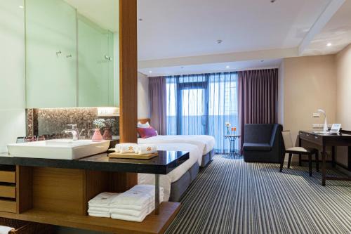 Xinyi Hotel | Pacific Business Hotel