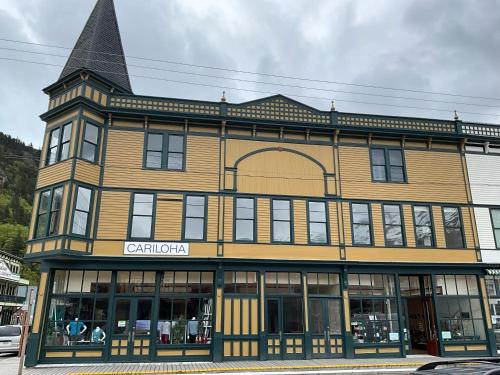 Downtown Skagway Hotel | Pack Train Inn