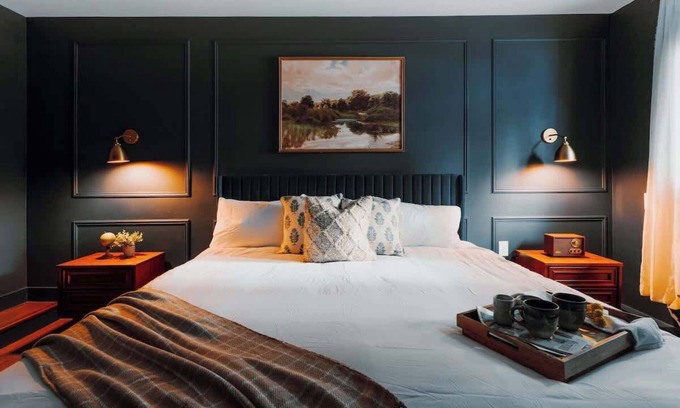 Packwood Hotel | Packwood's Myrtle Falls Suite