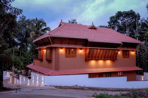 Mananthavady House | Paithrukam house , Luxury earthy homestay