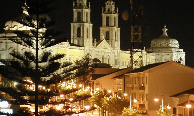 Mafra Apartment | Palace View Apartment- Downtown Mafra