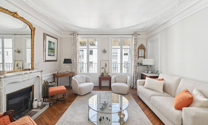 Porte-Dauphine Apartment | Palatial by the Park, by Veeve
