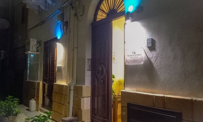 Palermo Bed & Breakfast | Palazzo Cutelli LGBTQ House