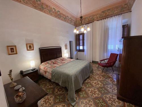 Volterra Apartment | Palazzo De Luigi