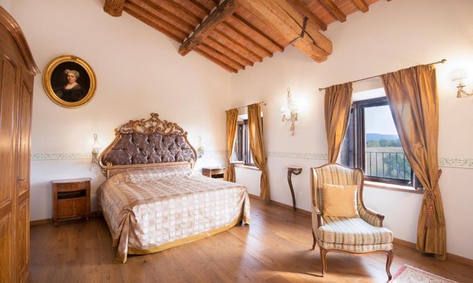 Colle di Val d'Elsa Hotel | Palazzo Pacini