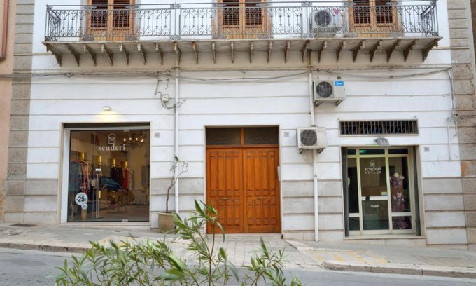 Castellammare del Golfo House | Palazzo Scuderi