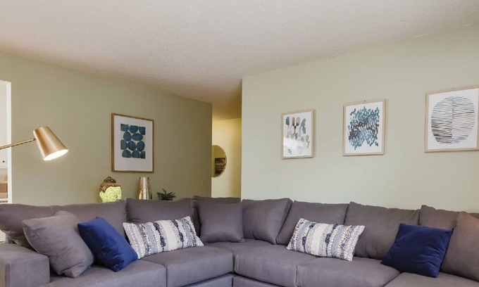 Opal Cliffs House | Palisades Cottage -Dog Friendly