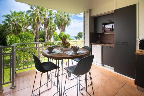 Gros Raisins Apartment | Palmélodie - Avec piscine et jacuzzi partagés