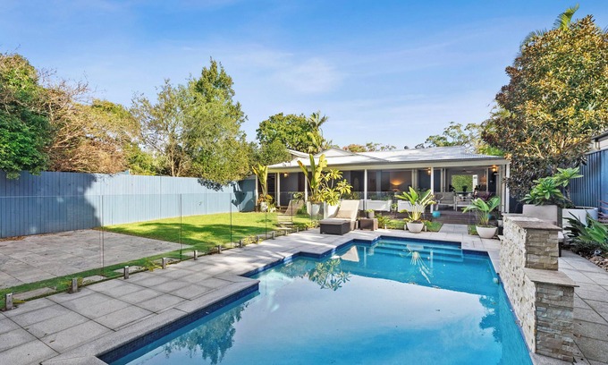 Palm Beach House | Palm Beach Retreat with Pool