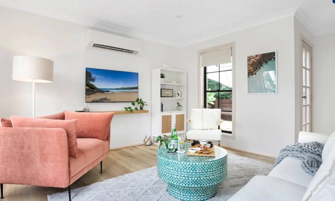 Kiama House | Palm Breeze – stylish, light-filled coastal house just minutes from the beach.