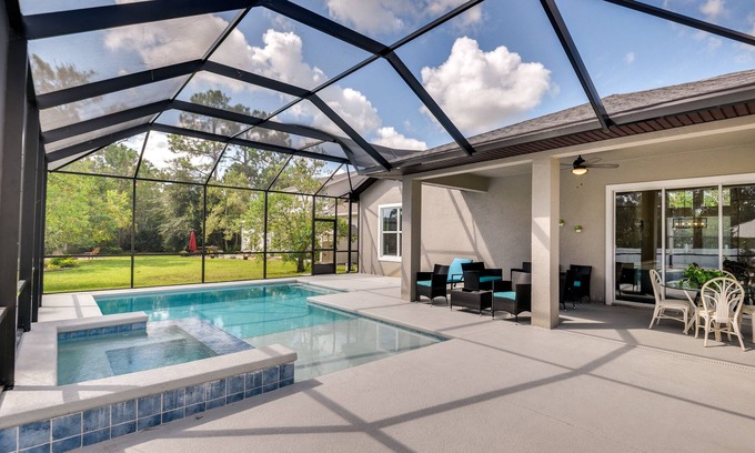 Palm Coast House | Palm Coast Family Retreat w/Private Pool!