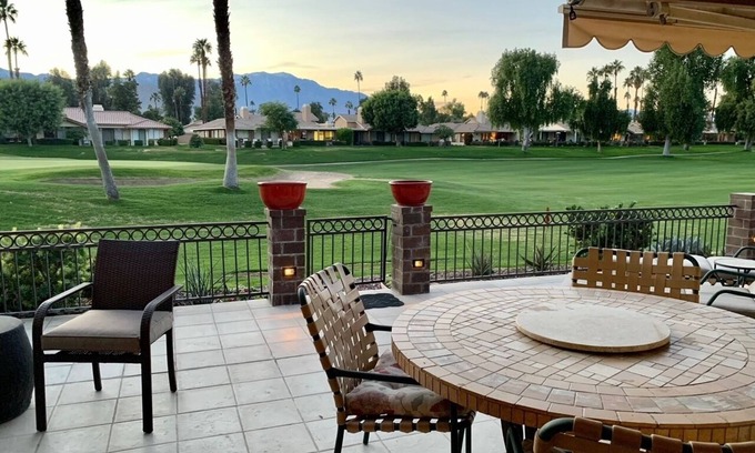 Palm Desert Condo | Palm Desert Home with Mountain VIEWS on GOLF COURSE!