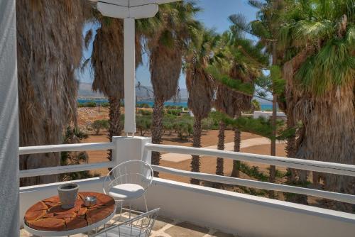 Antiparos Hotel | Palm Heaven Boutique Apartments