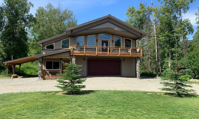 Fishhook House | Palmer Alaska - Hatcher Pass Mountain Home Rental 3 Bed 3 Bath - Heated Garage!
