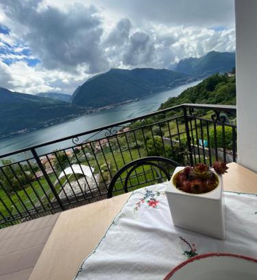 Vignola Apartment | PANORAMA,Cremia-casa LUISA