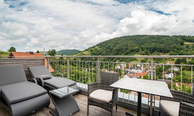 Buehlertal Apartment | Panorama Nature Room 'Bird's Nest' with Stone Pine Wood, Panoramic View and Air Conditioning